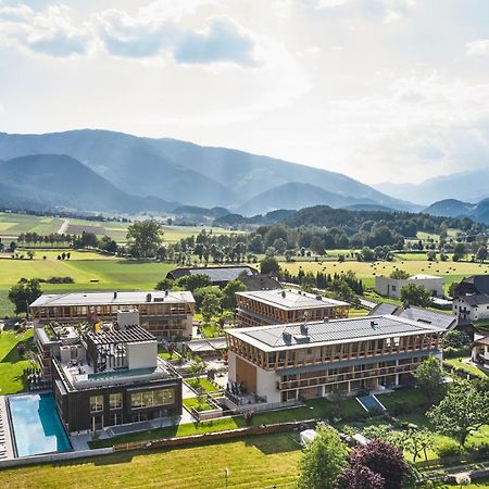 Falkensteiner Hotel Kronplatz - The Leading Hotels Of The World (Adults Only) 리스코네 외부 사진 The campus of the University of Applied Sciences Kufstein