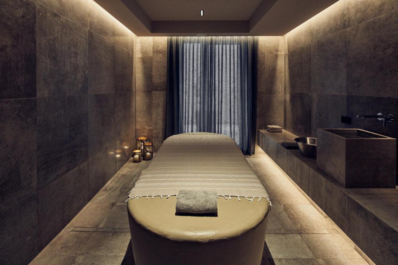 Falkensteiner Hotel Kronplatz - The Leading Hotels Of The World (Adults Only) 리스코네 외부 사진 Spa treatment room