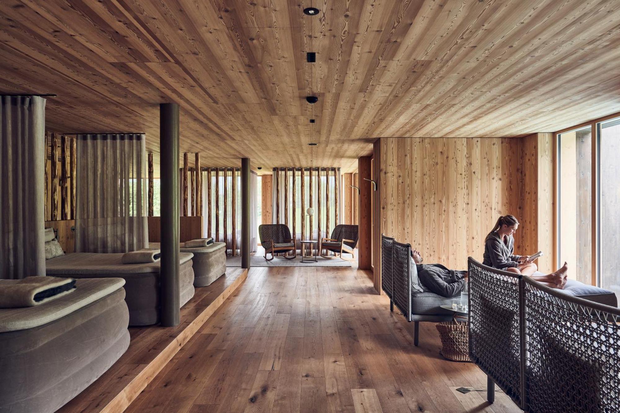 Falkensteiner Hotel Kronplatz - The Leading Hotels Of The World (Adults Only) 리스코네 외부 사진 Interior of the hotel